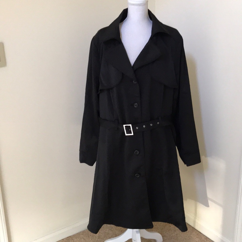NWOT! CITY CHIC Size XXL/24 Black Long Jacket
